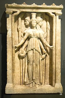 Marble relief of Hecate. Relief triplicate Hekate marble, Hadrian clasicism, Prague Kinsky, NM-H10 4742, 140995.jpg