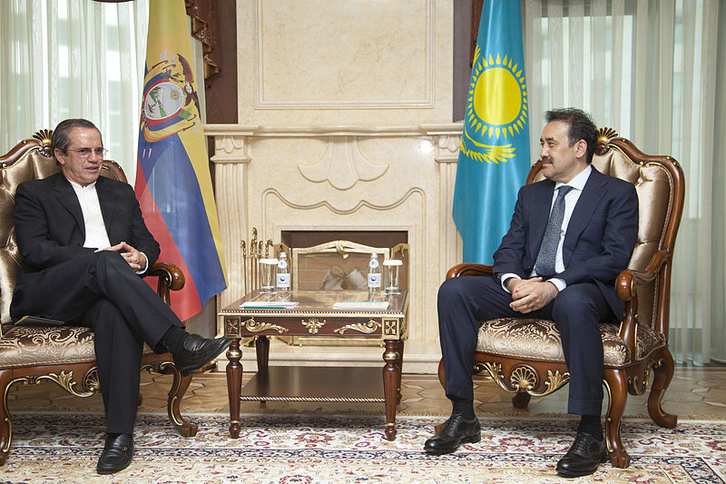 File:Reunión Bilaterial con el Primer Ministro de la República Kazajistán (14388229419).jpg
