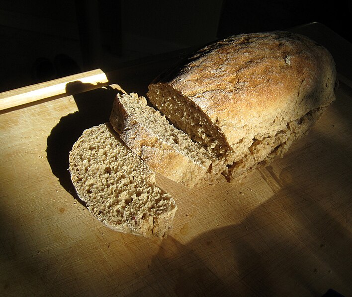 File:Rye bread 0.jpg