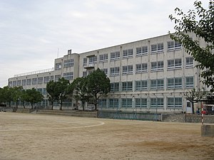 堺市立登美丘中学校