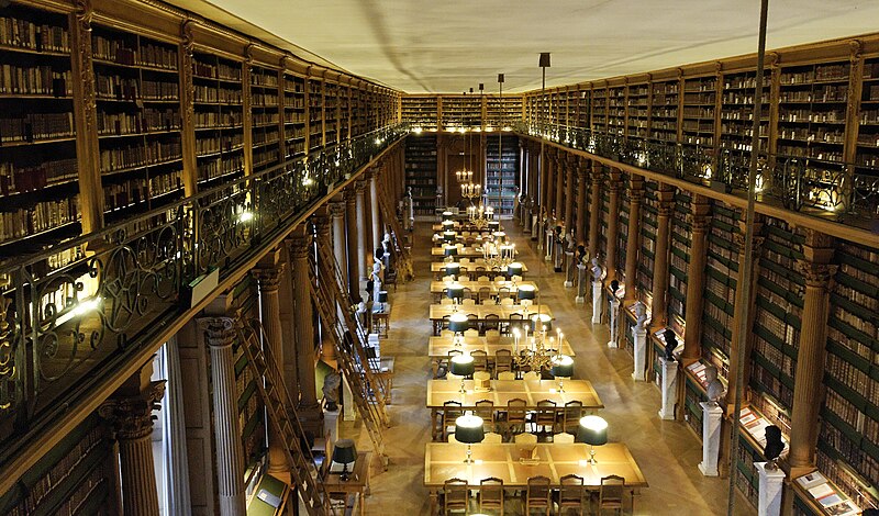 File:Salle de lecture Bibliothèque Mazarine depuis gallerie.jpg