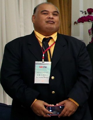 <span class="mw-page-title-main">Shadlog Bernicke</span> Nauruan politician