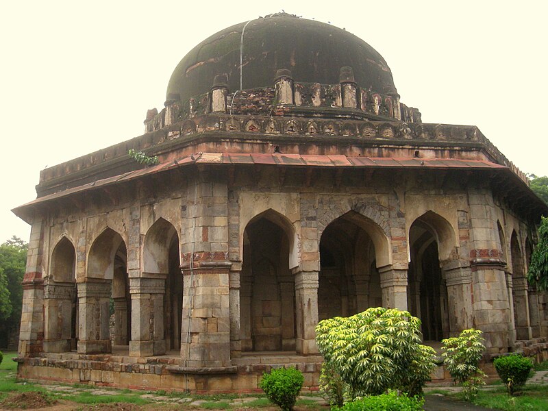 File:Sikander Lodi's Tomb - dawn 3 Sep 2010-16.JPG