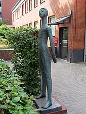 Stehendes Mädchen, 1957, Hamburg-Eilbek