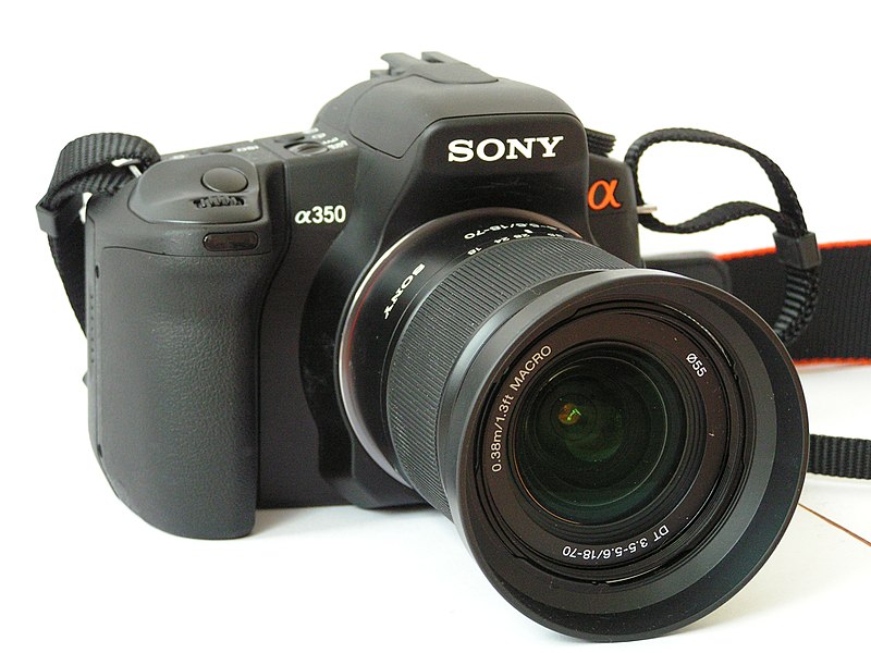 File:Sony a 350 with 18-70 kitlens.JPG