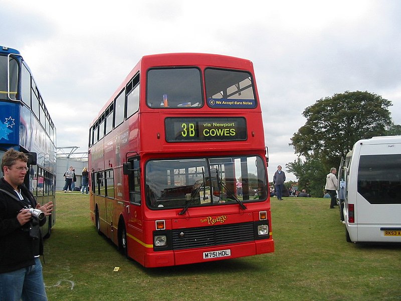 File:Southern Vectis 751 M751 HDL.jpg