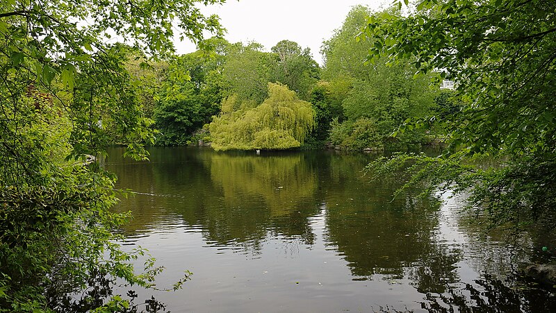 File:St. Stephen's Green, Dublin (507068) (32421080801).jpg