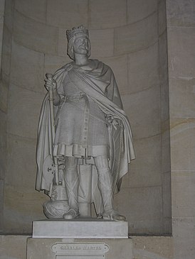 Статуя Карла Мартэла ў Версальскім палацы.