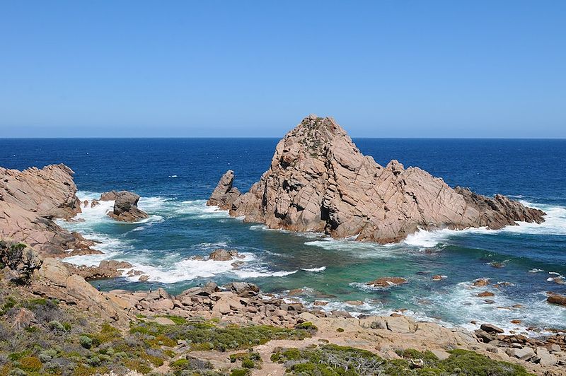 File:Sugarloaf Rock (31 12 2010) (5345112099).jpg