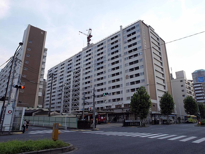 File:Tobus Waseda Dept overview 2015.jpg