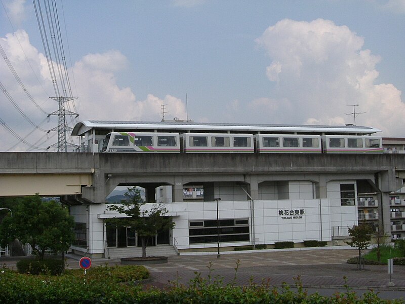 File:Tokadai-higashi station.jpg