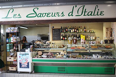 Tours - Halles de Tours - Avril 2019 - Boutique de produits italiens