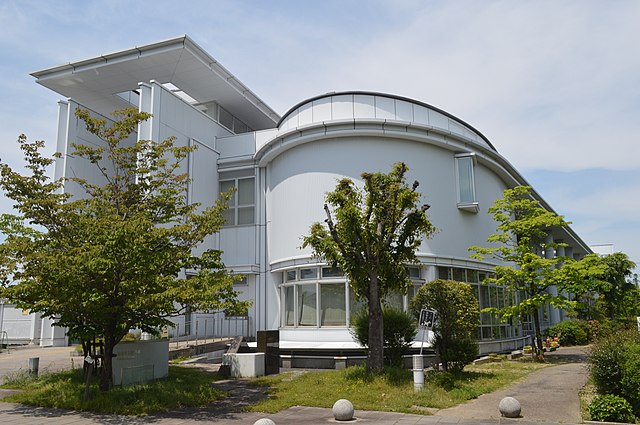 津島市立図書館 - Wikipedia