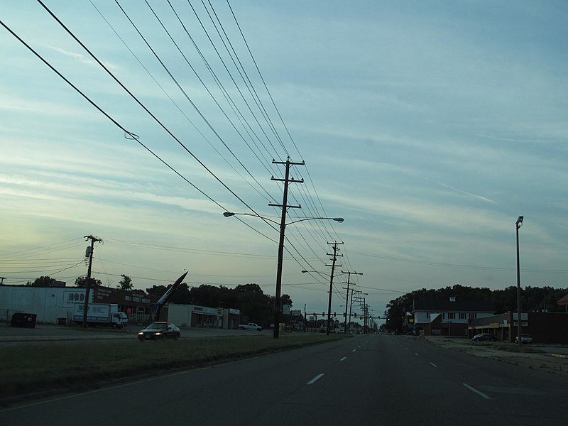 File:US Route 301 - Virginia (8117264080) (2).jpg