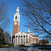 Capiella d'Ira Allen, nel campus de la Universidá de Vermont.