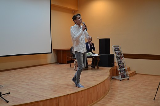 Бочканов Андрей, автор песен, певец.
