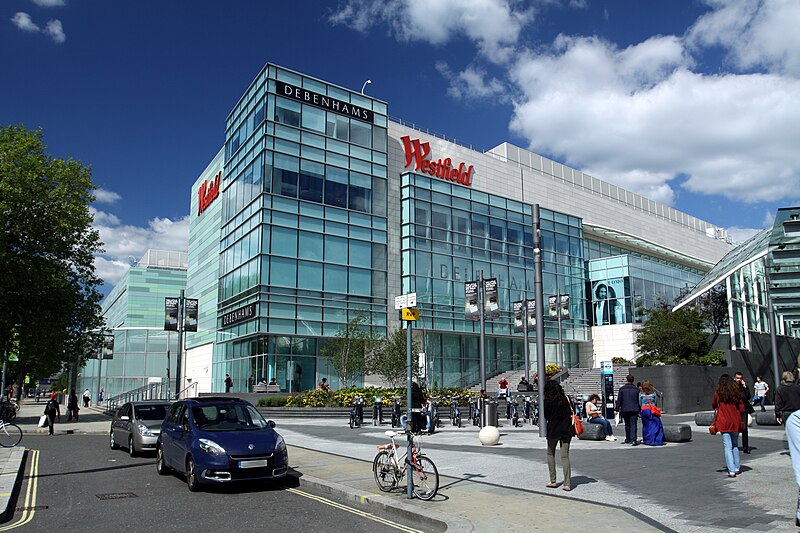 File:Westfield London shopping area in London Borough of Hammersmith and Fulham, spring 2013 (8).jpg