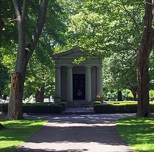 Woodward Mausoleum at Machpelah Cemetery, Le Roy, NY.jpg