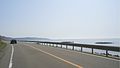(新潟県)長岡近く。海岸線が続く。右を見ると佐渡島が見える。このあたりからは夕日がすばらしいらしい。 - panoramio.jpg