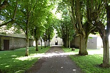 Église Saint-Julien Fains-la-Folie Eure-et-Loir France.jpg