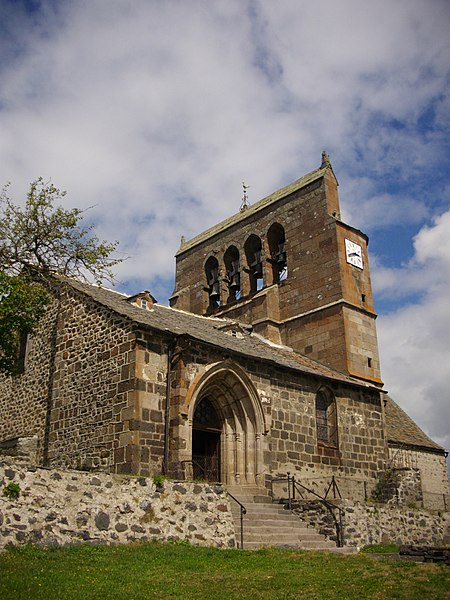 File:Église de Chalinargues.jpg