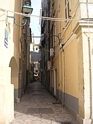 Calle del Epiro desde la plaza de los Héroes