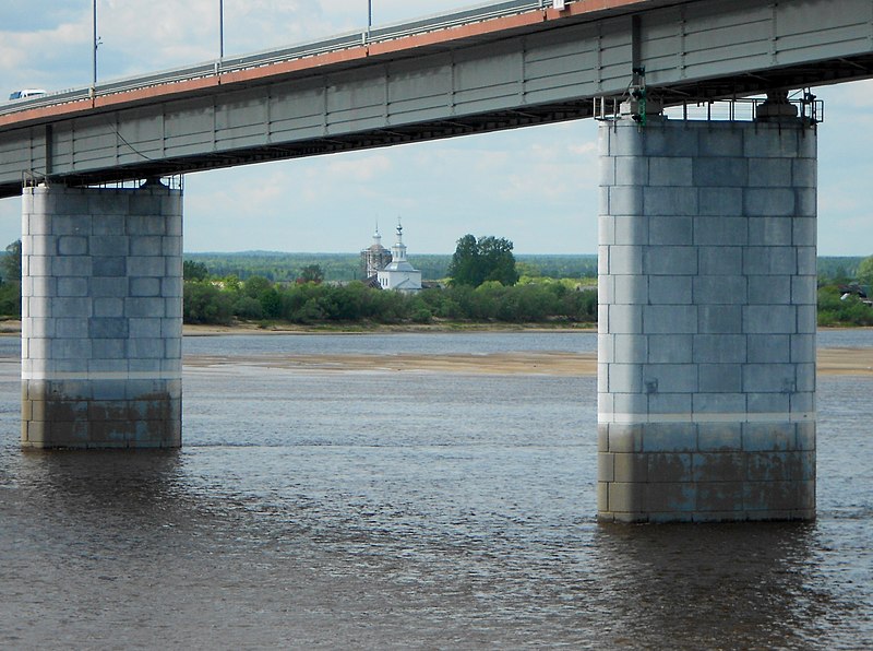 File:Котлас.Мост через Северную Двину.JPG