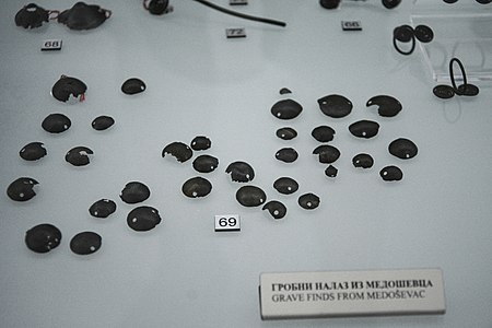 Objets provenant de la nécropole de Medoševac.