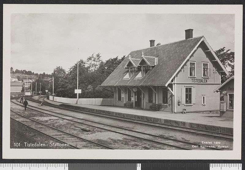 File:101. Tistedalen - Stationen - no-nb digifoto 20150805 00022 bldsa PK30732.jpg