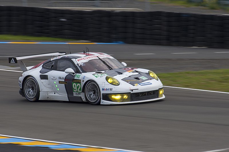 File:2013-06-22 Porsche Manthey 911 number 92 Le Mans 2013 (9129067988).jpg