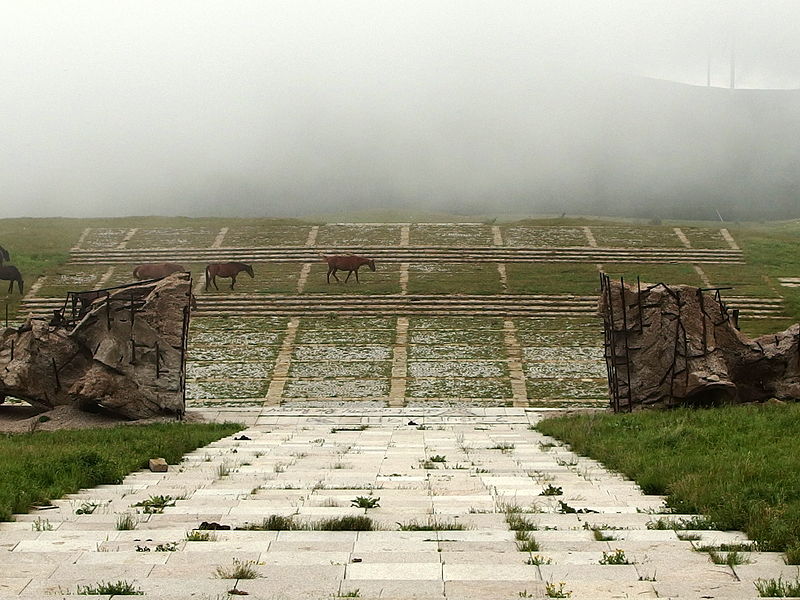 File:20140618 Buzludzha 15.jpg