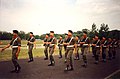 Une batterie du 3e régiment d'artillerie défilant au camp de Mailly en 1989.