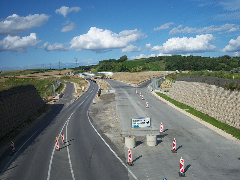 File:A5 Ulrichskirchen 2.JPG