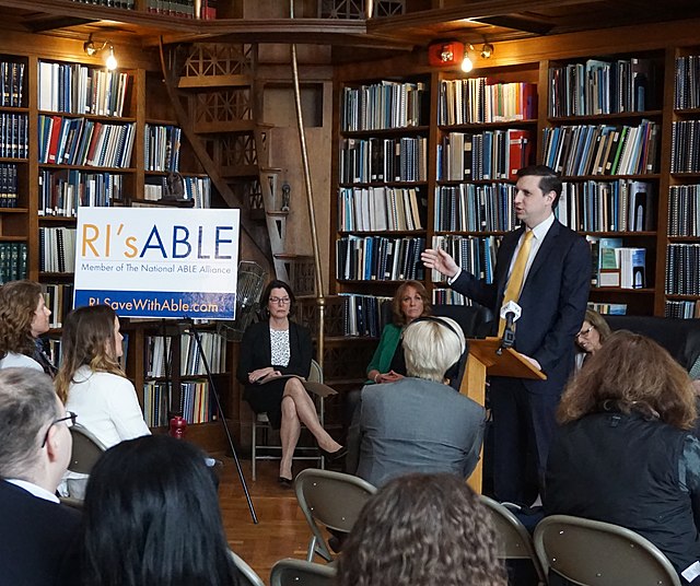 Magaziner at the public launch of Rhode Island's ABLE program in 2017