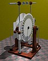A 2 disks Toepler electrostatic machine X.jpg