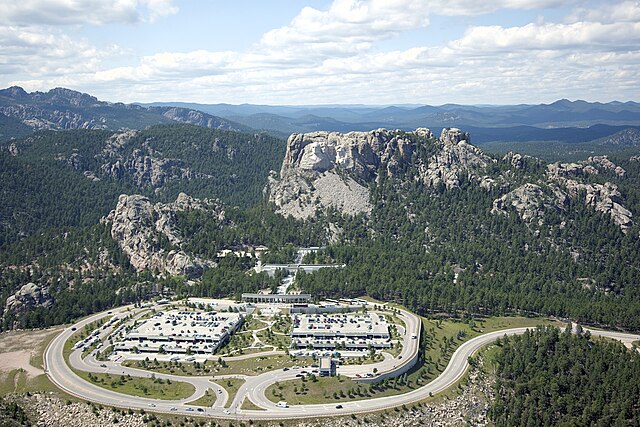 Mount Rushmore National Memorial - Wikipedia