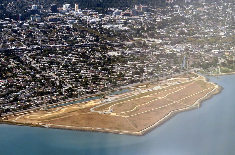 File:Aerial view of Seal Point Park, September 2019.JPG