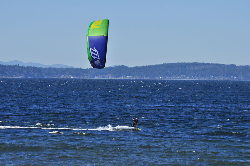 File:Alki kiteboarding 032.jpg