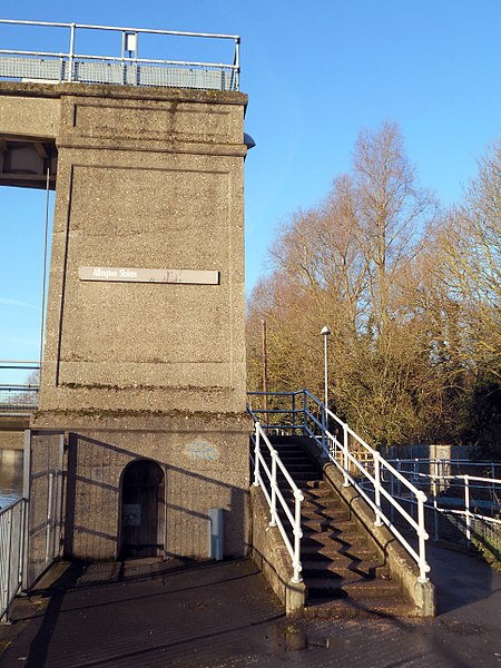 File:Allington Sluices 06.jpg