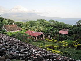 Vista do Vulcão Concepción a partir da Finca Magdalena, em Altagracia.