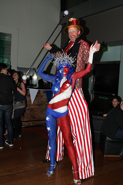 File:American Bodypaint, Zeta Bar (7985041408).jpg