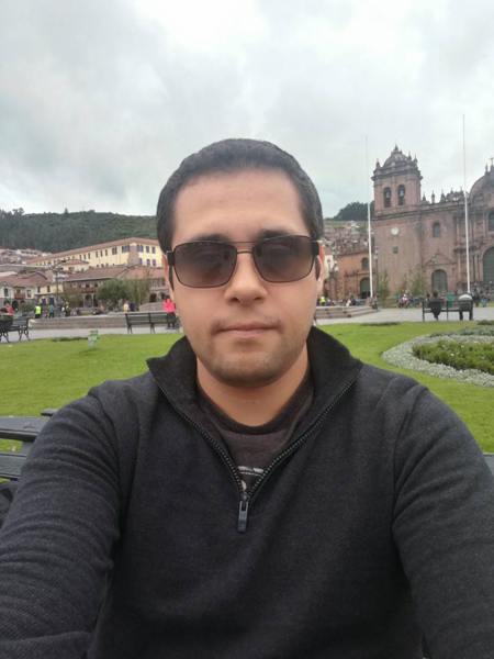 File:Angelo Du Bois en Cusco.png