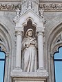 Статуя Франциска Ассизького на фасаді