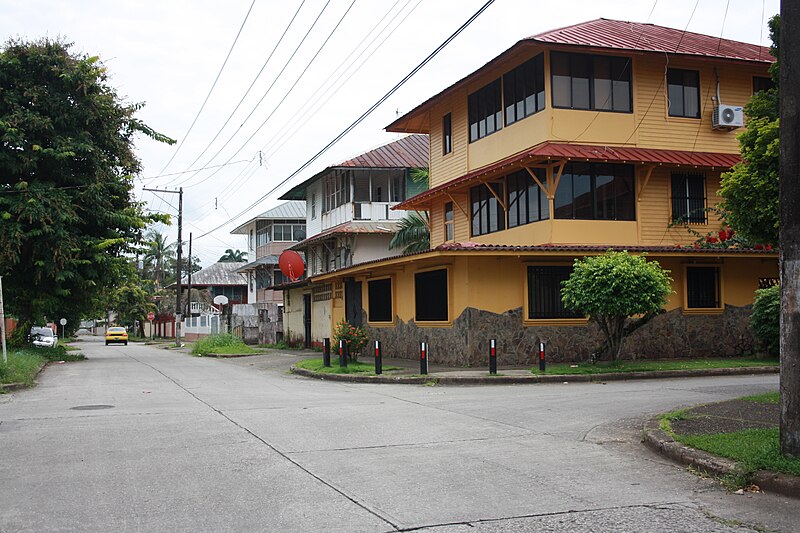 File:BARRIO NUEVO CRISTOBAL.JPG