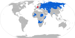 Map of BTR-70 operators in blue with former operators in red. The United States, which uses BTR-70s for OPFOR training exercises only, is indicated in yellow.