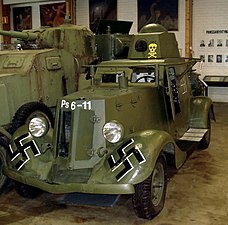 De BA-20 met Finse markeringen uit het Parola Armoured Museum.