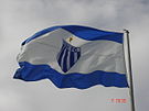 English: flag with the Avaí Futebol Clube badge. Português: bandeira com o escudo do Avaí Futebol Clube. Español: bandera con el escudo de Avaí Futebol Clube.