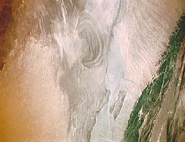 Satellietbeeld van het bassin van Lop Nur