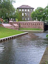 Rest der Befestigungsanlagen der Festung Spandau: Batardeau zur Regulierung des Wasserstandes im Festungsgraben