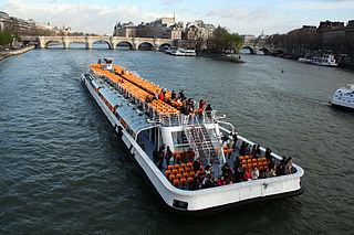 <span class="mw-page-title-main">Bateaux Mouches</span> Open excursion boats operating on the river Seine and canals in Paris, France